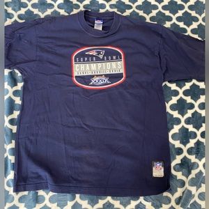 Reebok Mid 00s NE Patriots 3x SuperBowl Champs Size Large T-Shirt